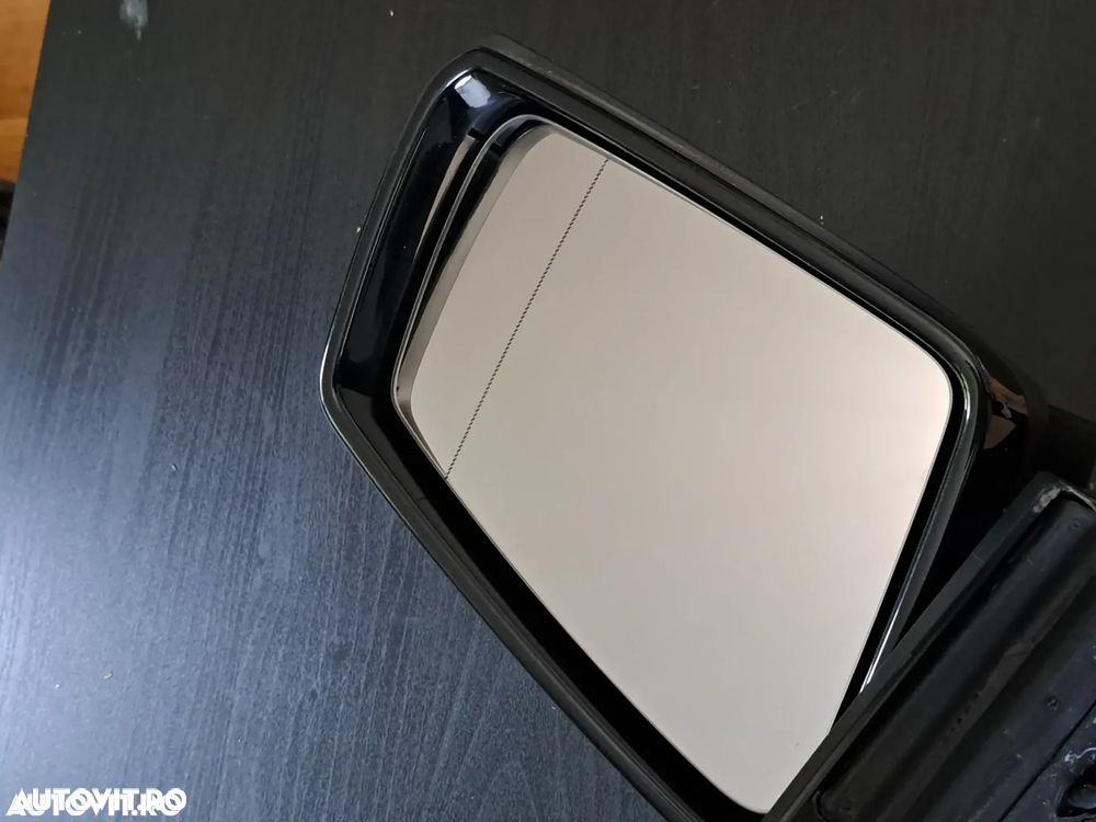Oglinda exterioara retrovizoare stanga cu lumina ambientala si sticla electrocrom, dreapta electrica ( putin zgariata ) Originale Mercedes W204 facelift si W204 culoarea negru - 6