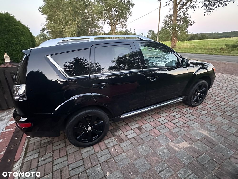 Mitsubishi Outlander 2.0 DID Intense + - 9