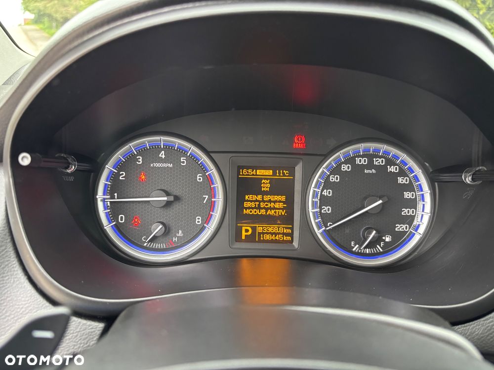 Suzuki SX4 S-Cross 1.6 Premium 4WD CVT - 11