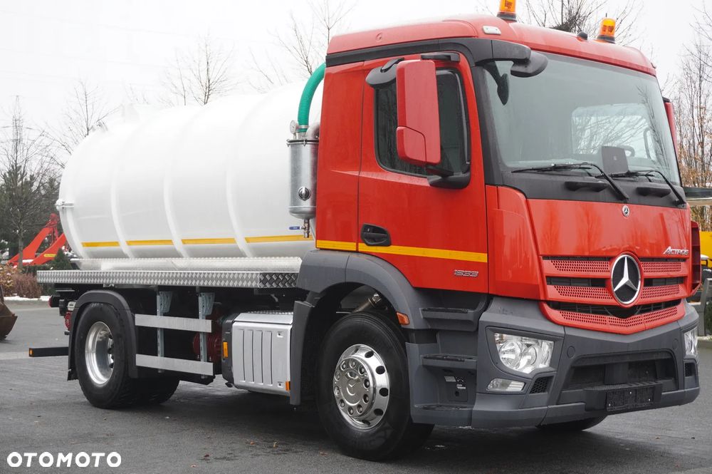 Mercedes-Benz Actros 1833 / 260 tys. km / Zabudowa WUKO 11000 l - 7
