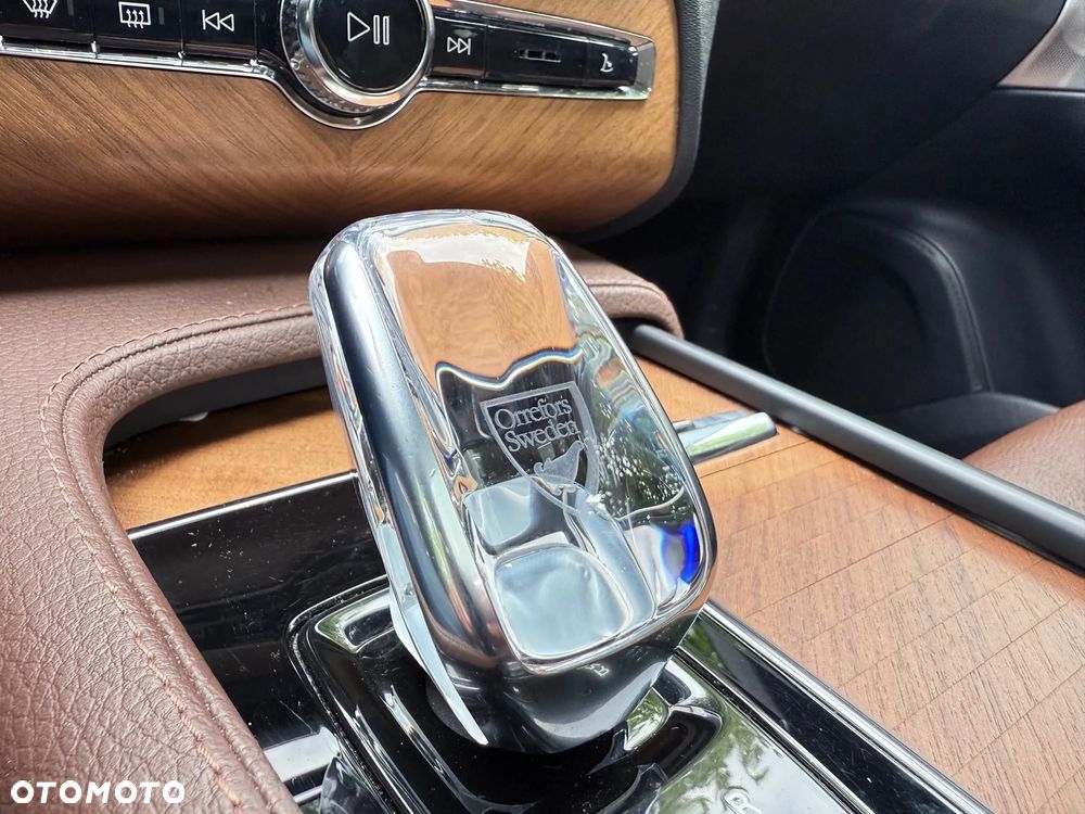 Volvo XC 90 - 30