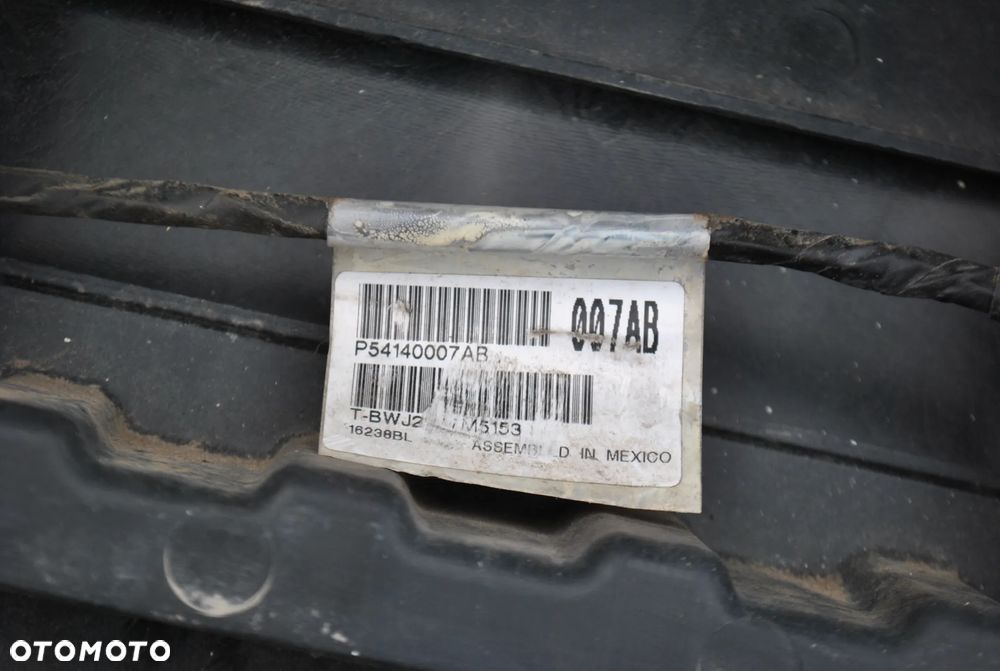 Zderzak tył Jeep Cherokee KK - 4