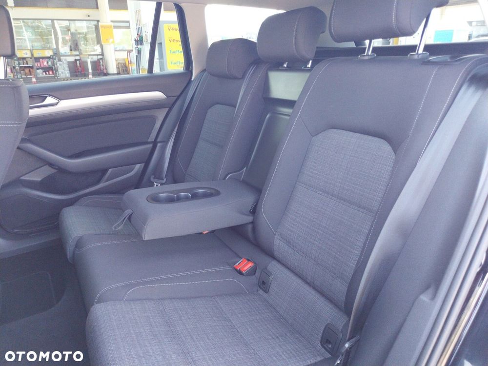 Volkswagen Passat Variant - 10