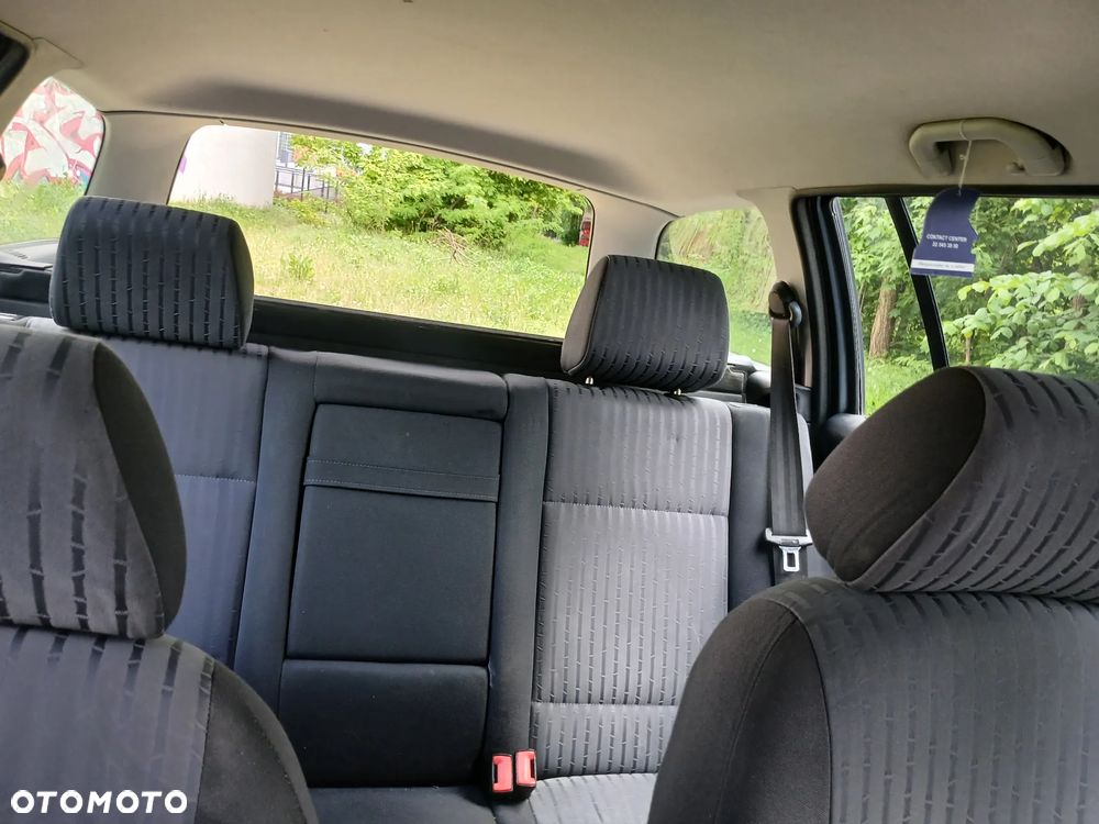 Skoda Octavia 2.0 Ambiente - 10