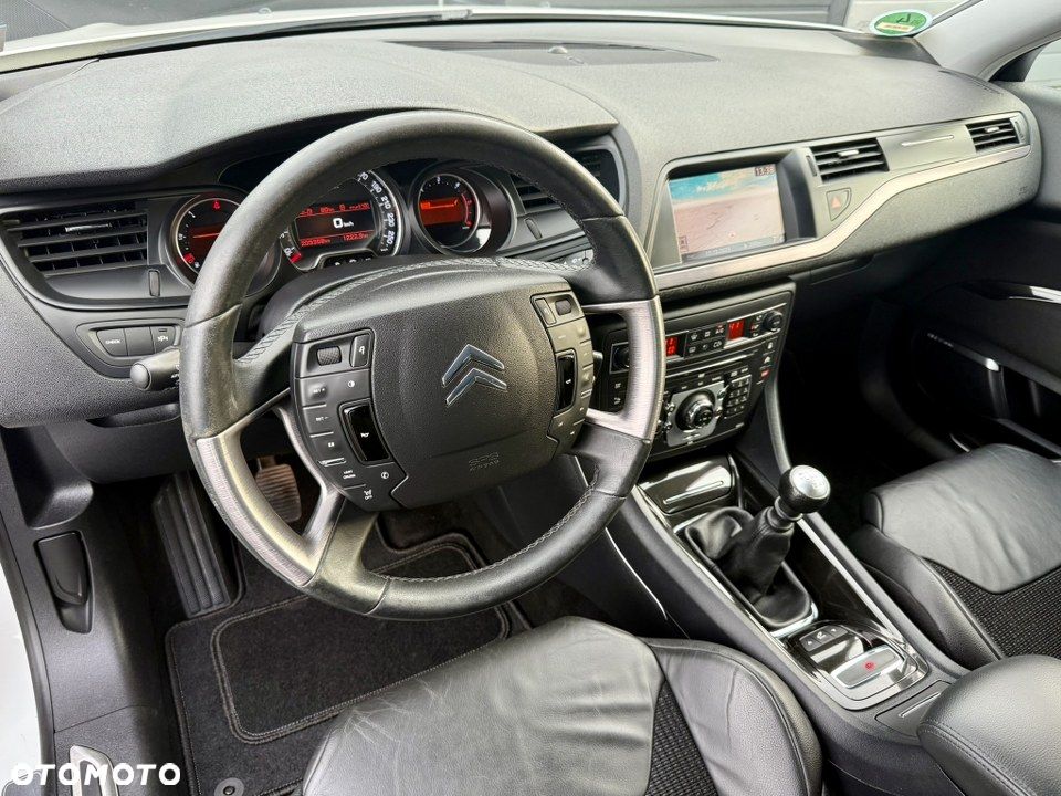 Citroën C5 HDi 140 FAP Exclusive - 17