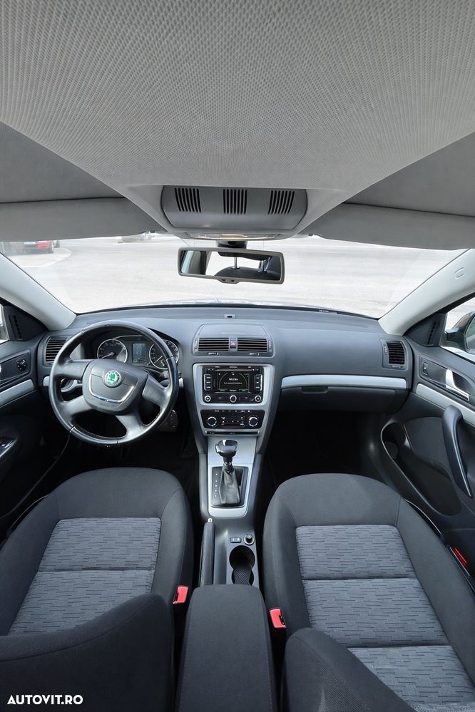 Skoda Octavia 1.2 TSI DSG FAMILY - 9