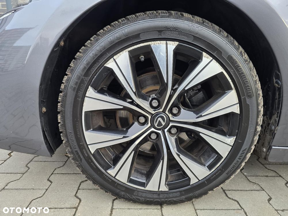 Lexus IS 300h F Sport EU6 - 37