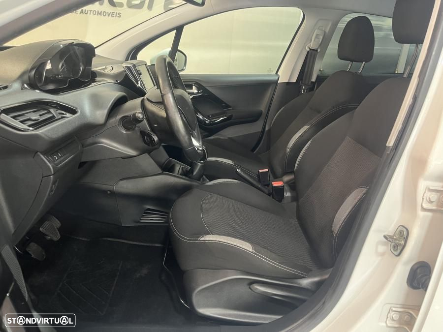 Peugeot 208 1.2 PureTech Active - 13