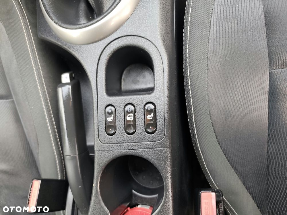 Nissan Qashqai+2 2.0 Tekna - 9