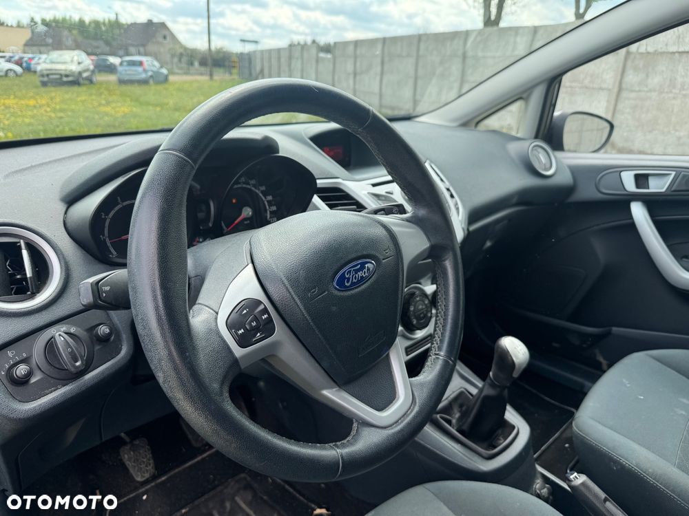 Ford Fiesta - 5
