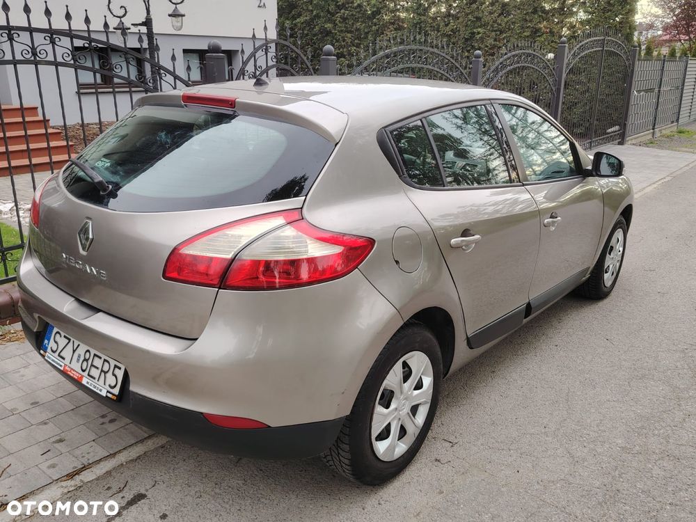 Renault Megane 1.6 16V Expression Euro5 - 9