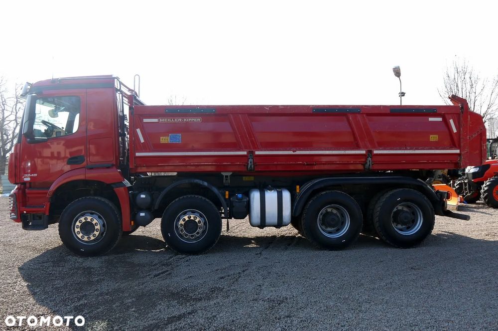 Mercedes-Benz AROCS - 7