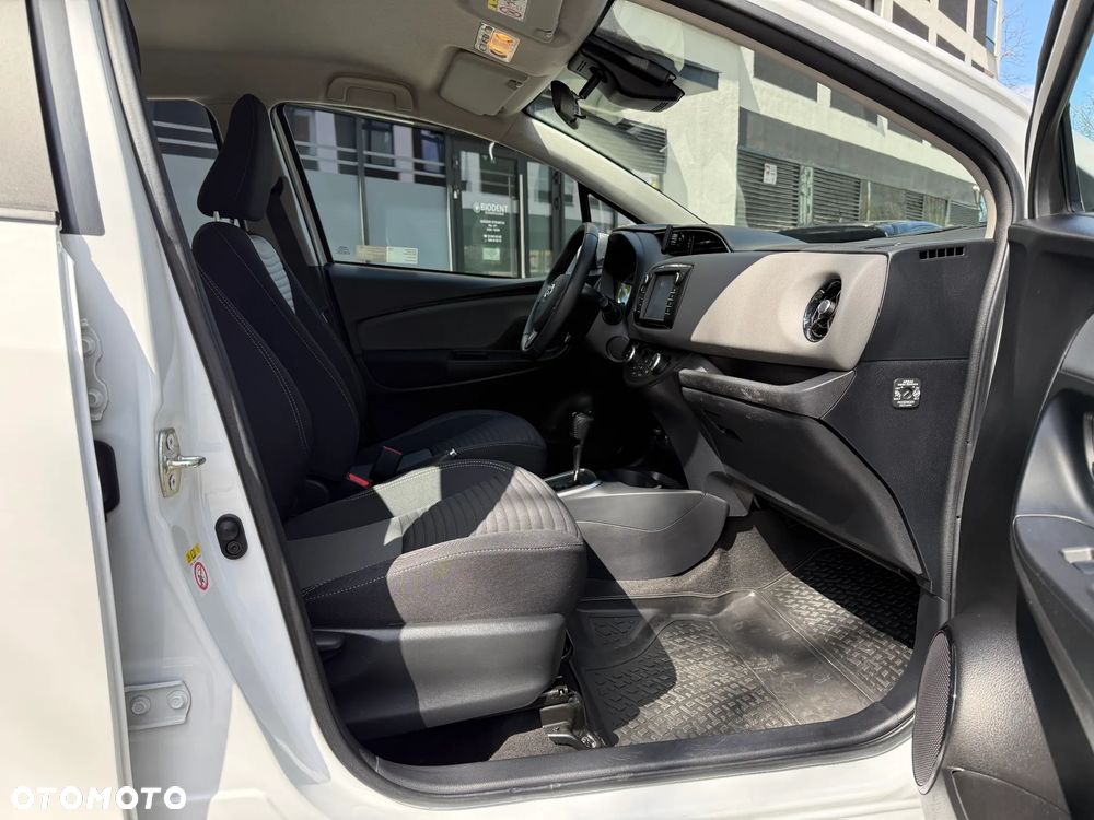Toyota Yaris - 27