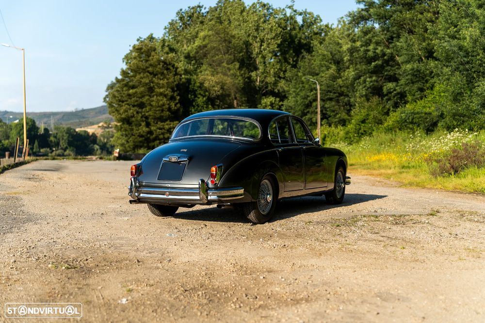 Jaguar Daimler - 19