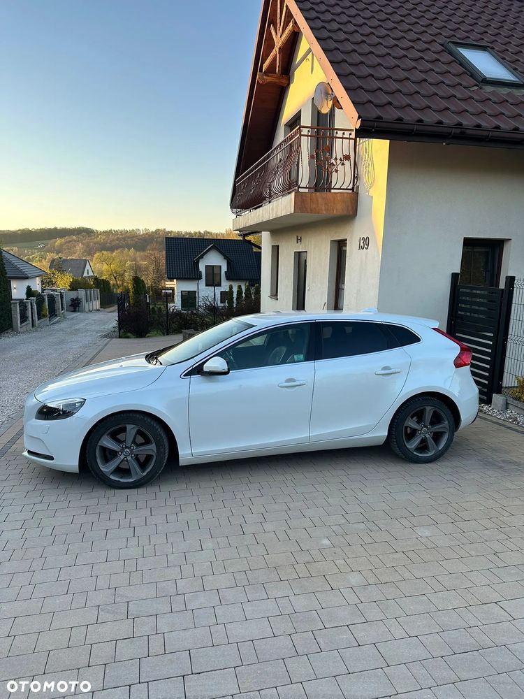Volvo V40 T3 Summum - 4