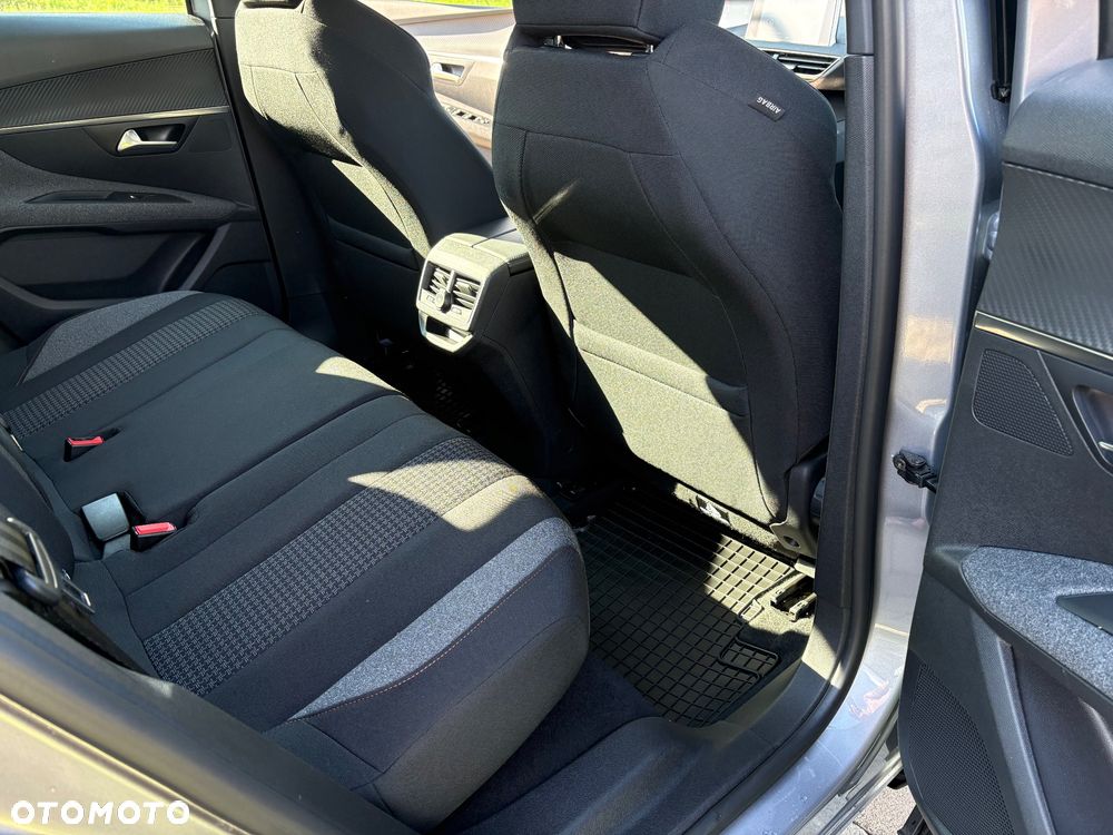 Peugeot 3008 1.2 PureTech Active Pack S&S EAT8 - 16