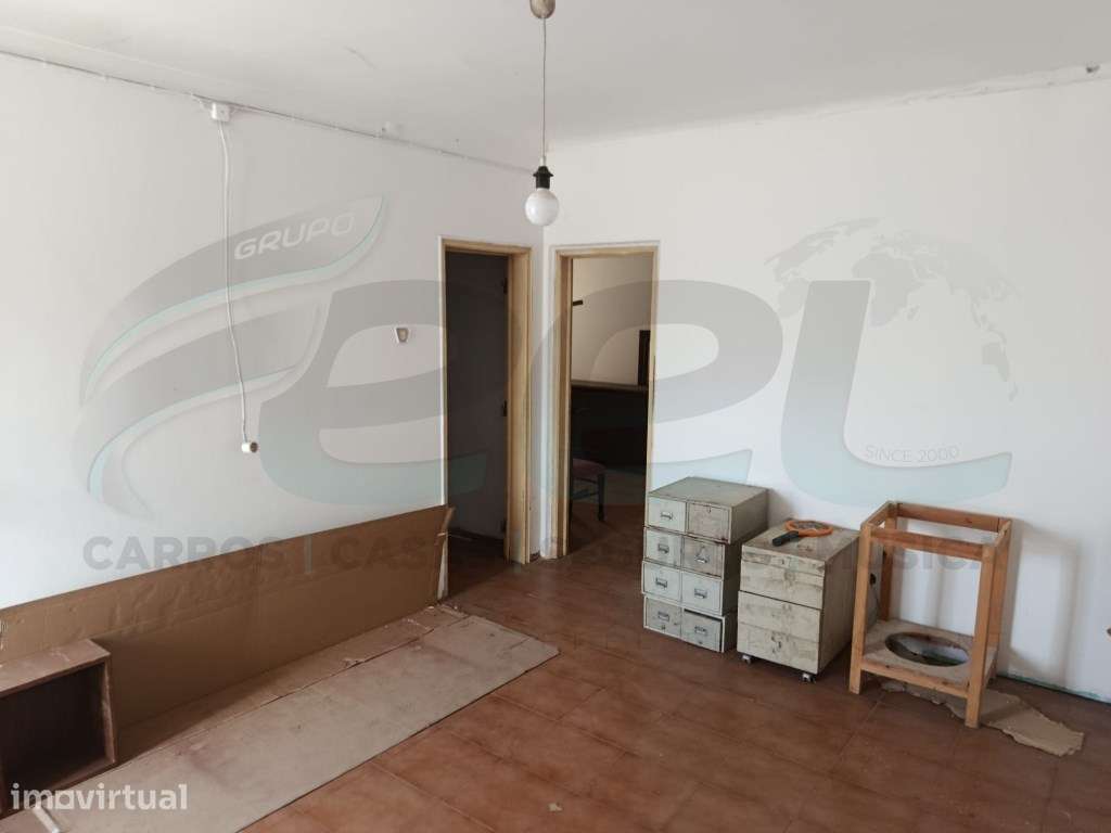 MORADIA PARA REMODELAR - Grande imagem: 3/26
