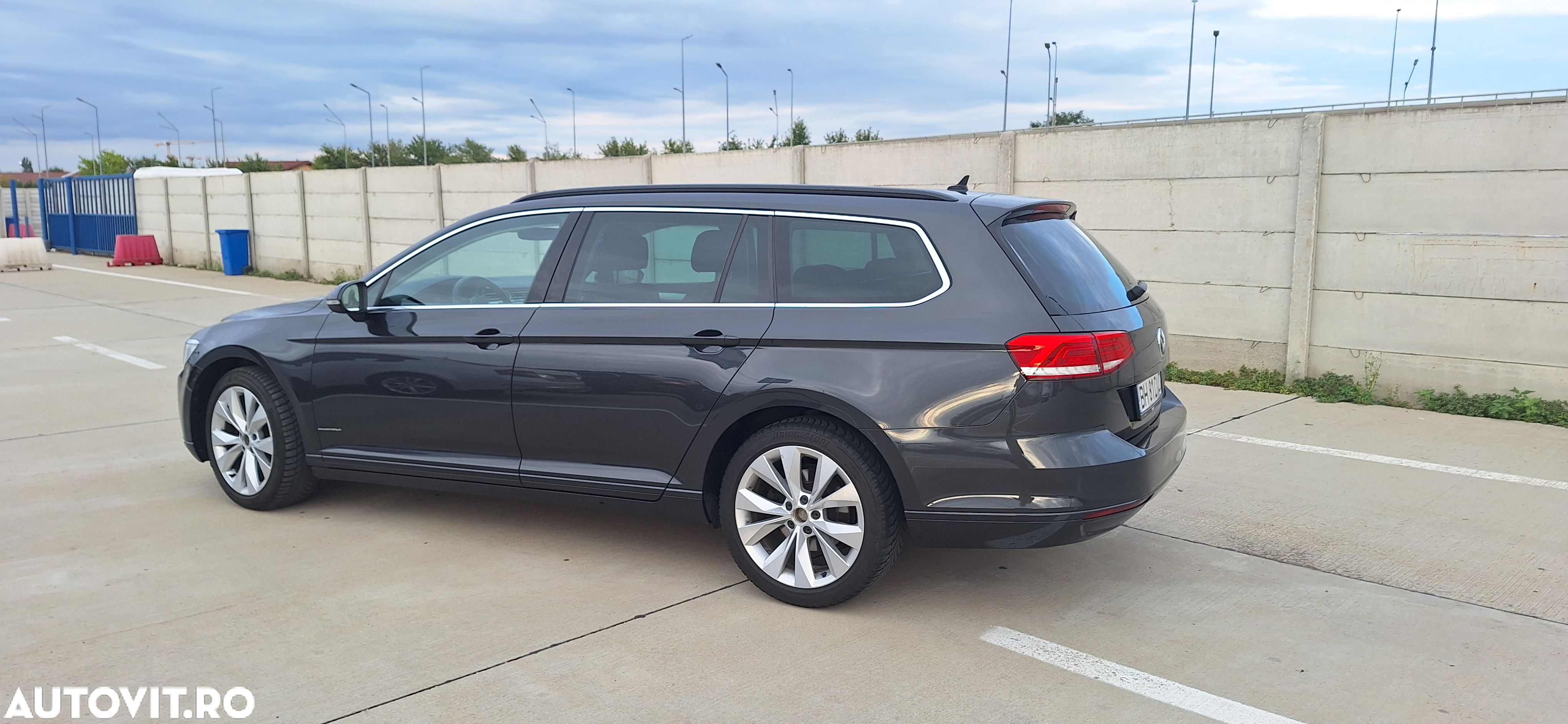 Volkswagen Passat Variant 2.0 TDI SCR DSG - 4