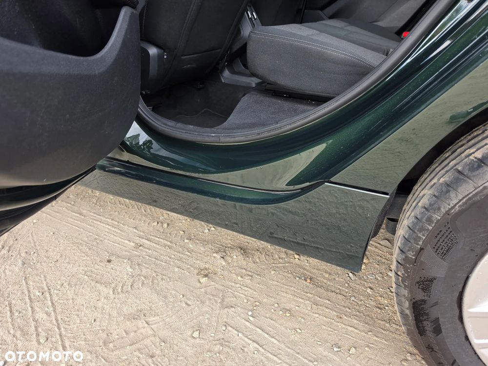 BMW Seria 2 218i Advantage - 30