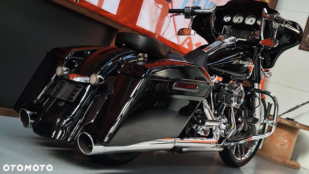Harley-Davidson Touring Street Glide - 14