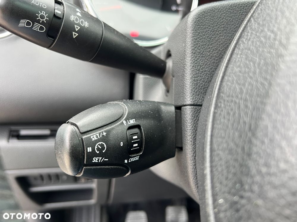 Peugeot 3008 1.6 Premium - 31