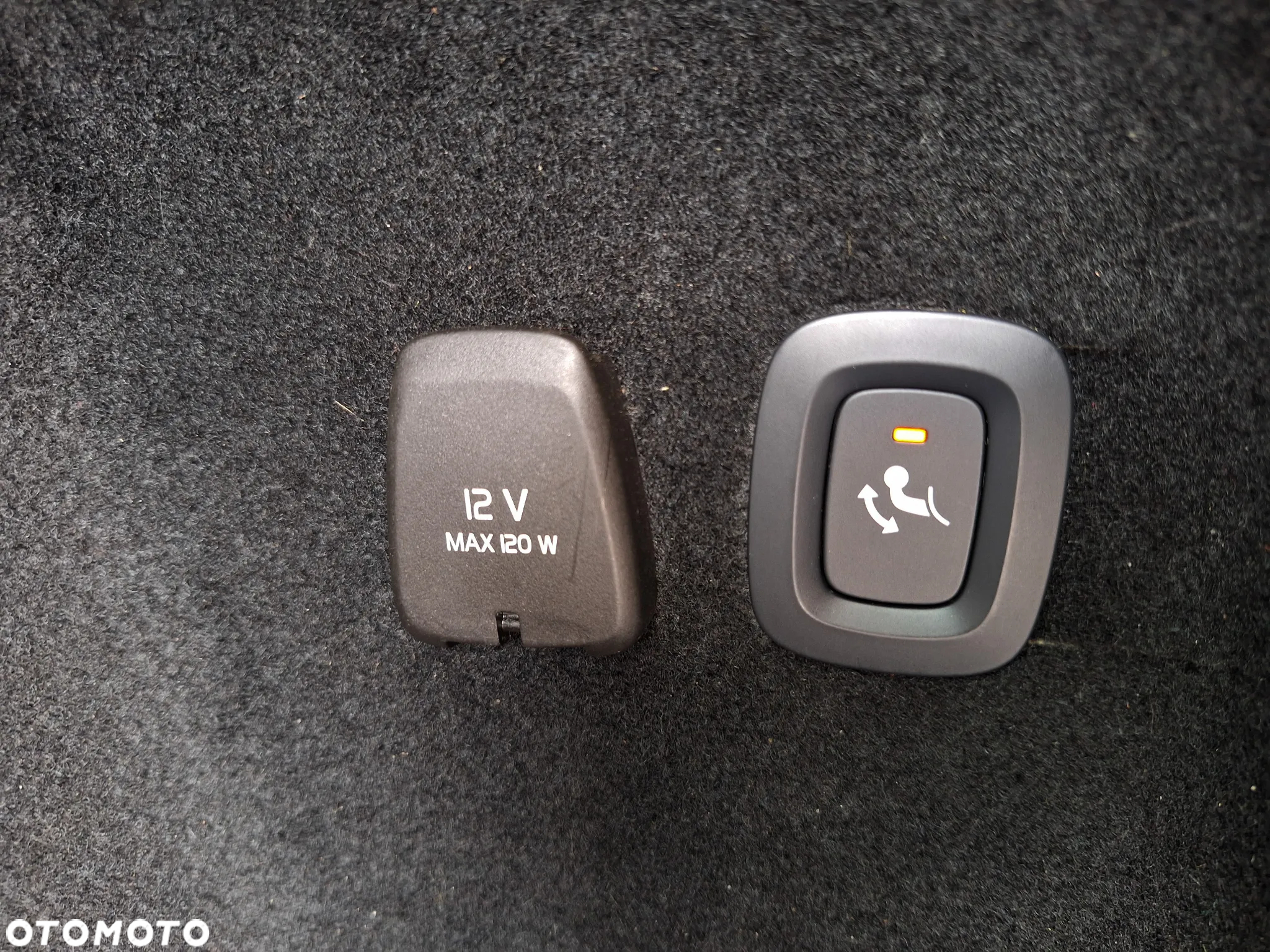 Volvo V60 D4 Momentum Pro - 13