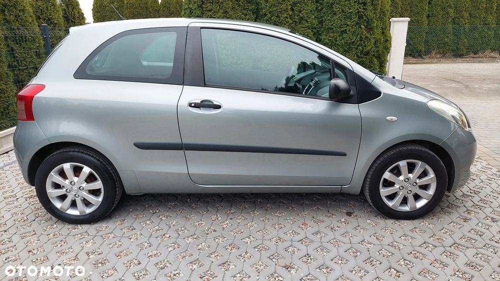 Toyota Yaris - 5