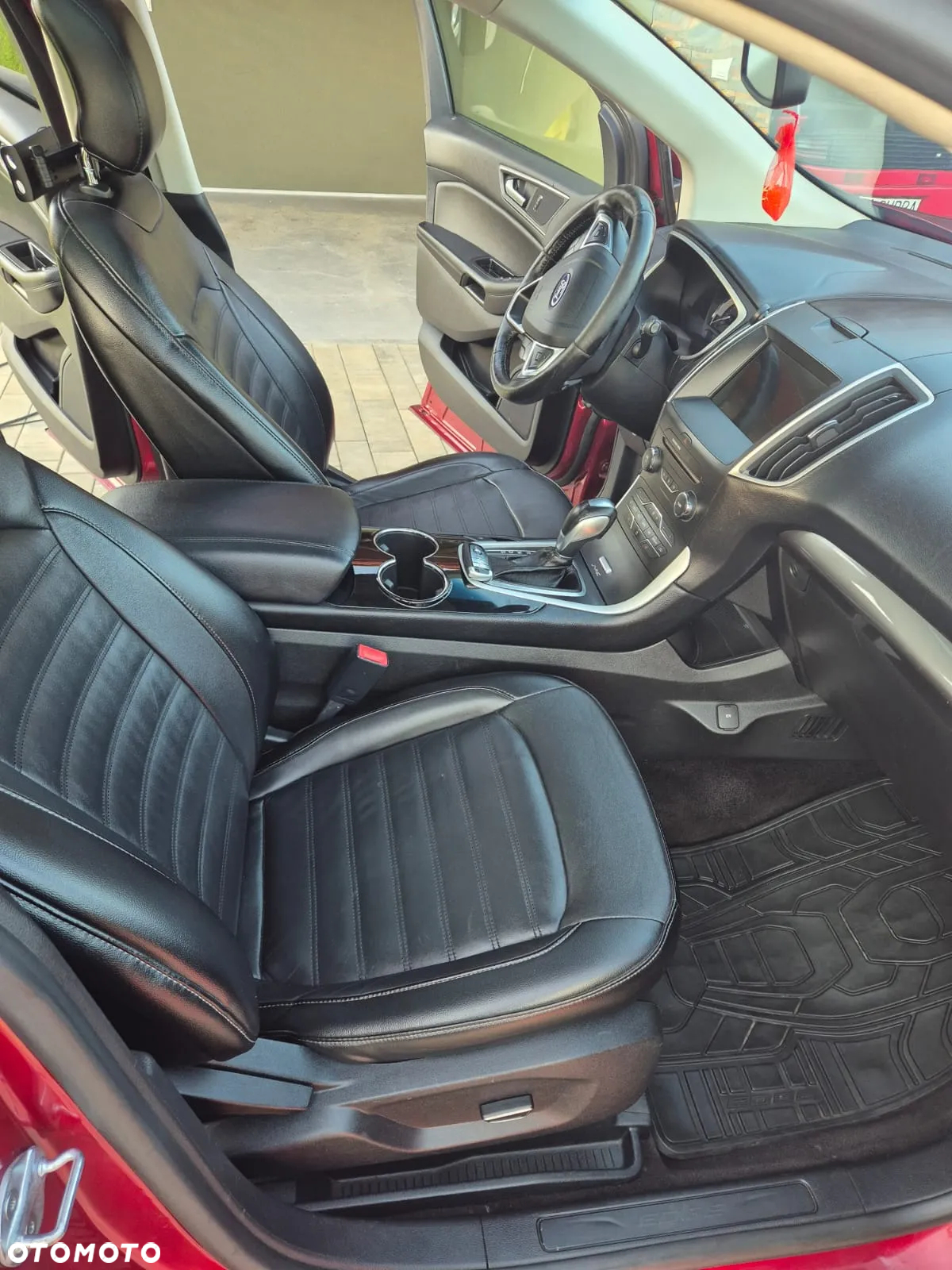 Ford Edge - 13
