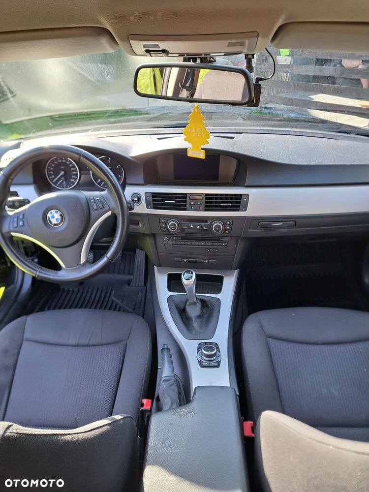 BMW Seria 3 316d - 11