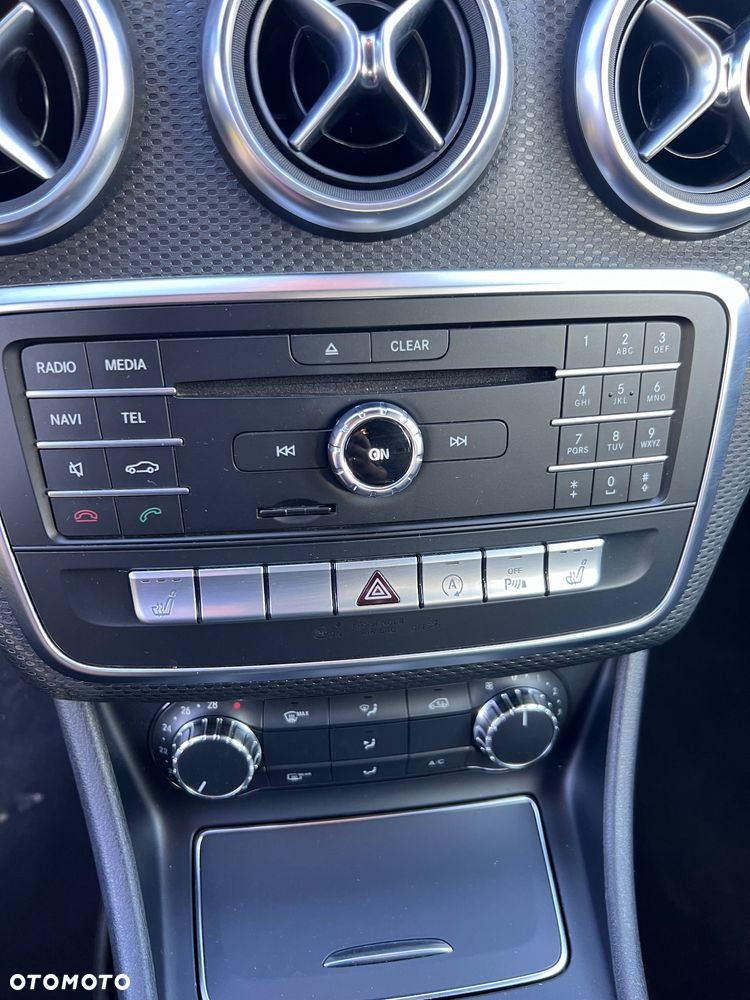 Mercedes-Benz Klasa A 180 BlueEfficiency Edition - 20