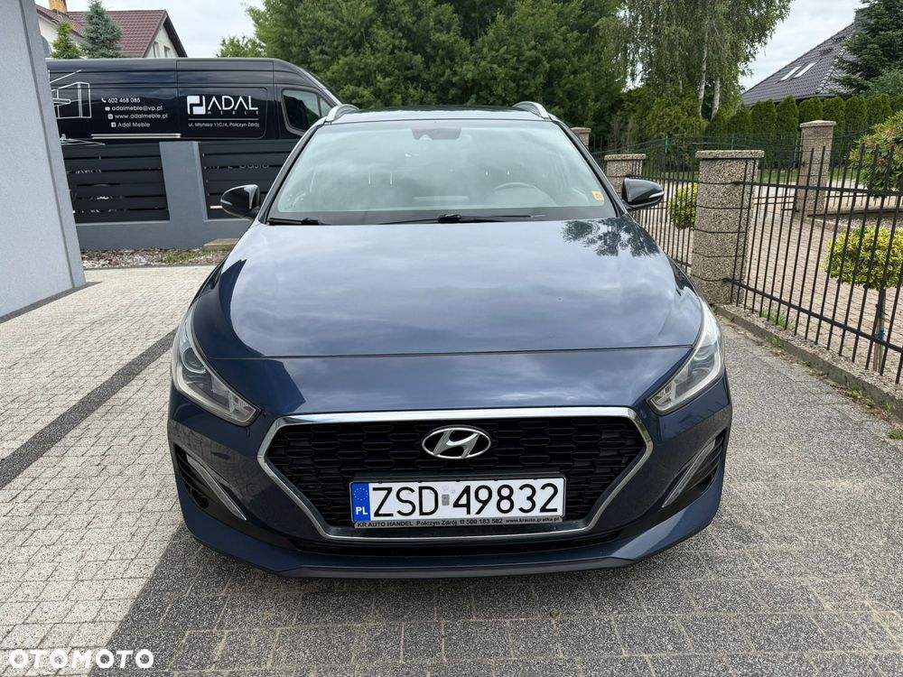 Hyundai i30 1.6 D GO Plus DCT - 24