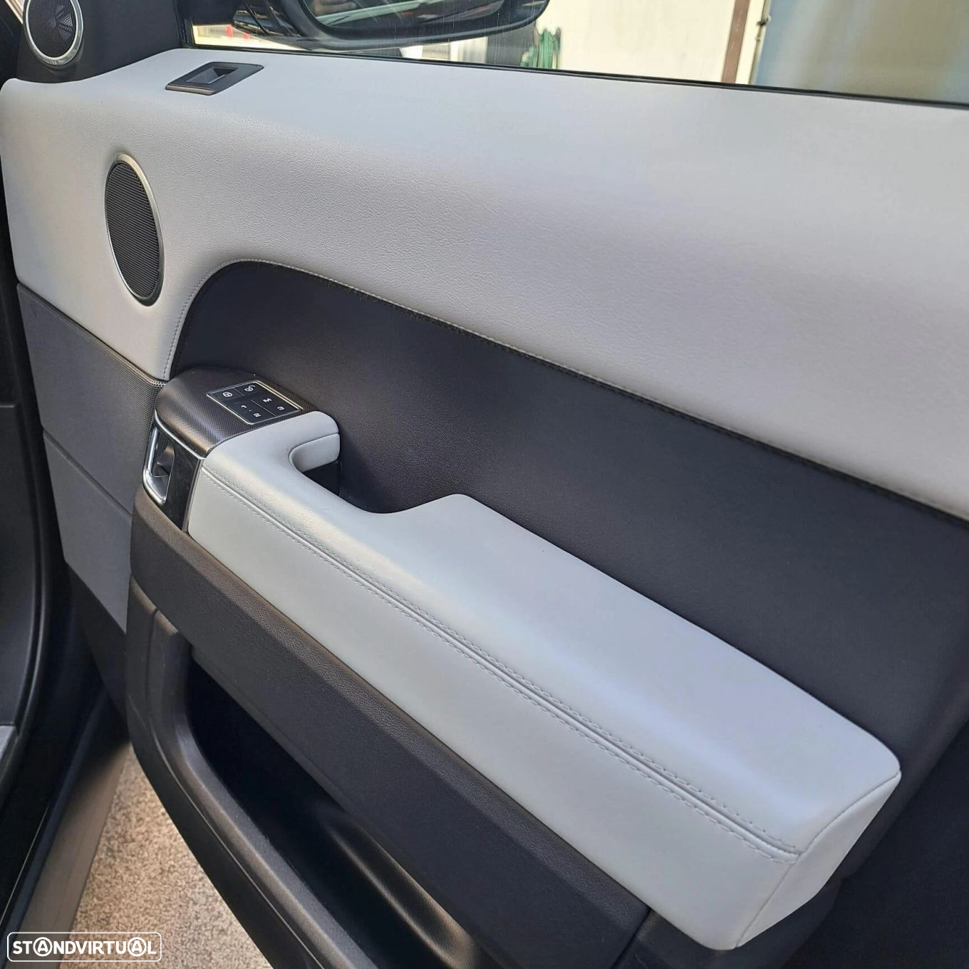 Land Rover Discovery Sport - 42