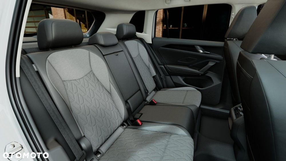 Volkswagen Tiguan - 13