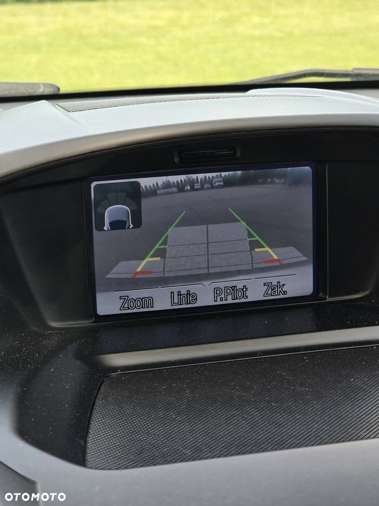 Ford Kuga - 37