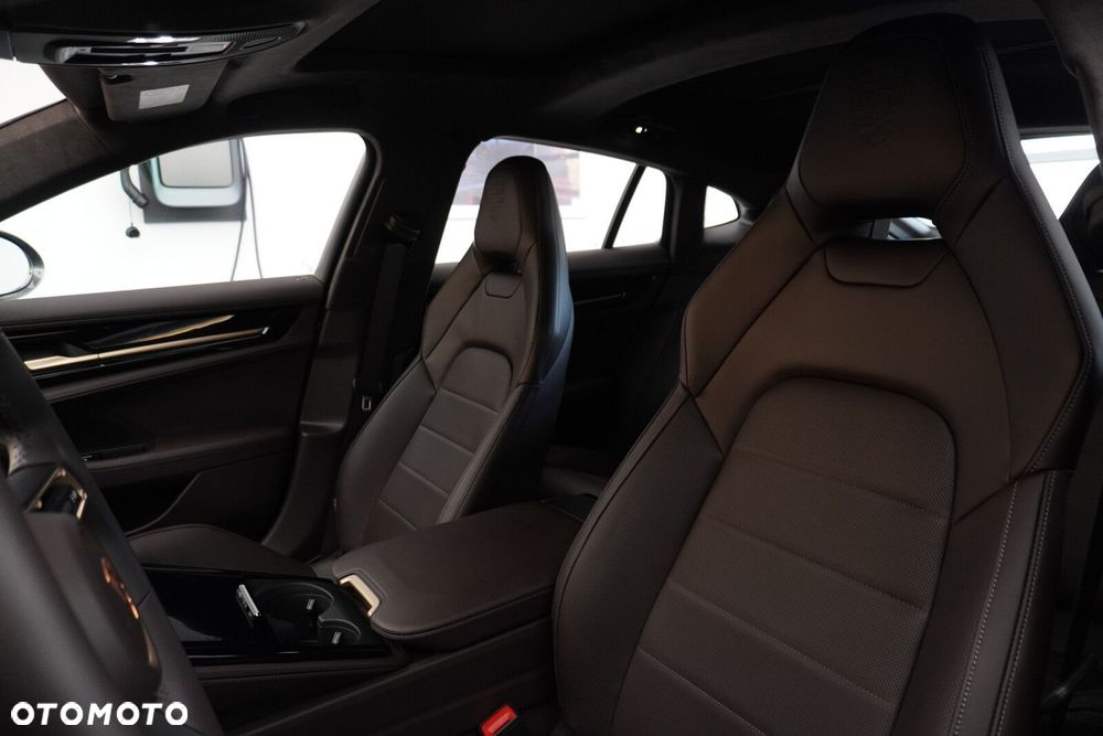 Porsche Panamera GTS - 18