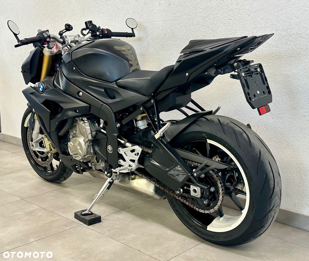 BMW S - 3