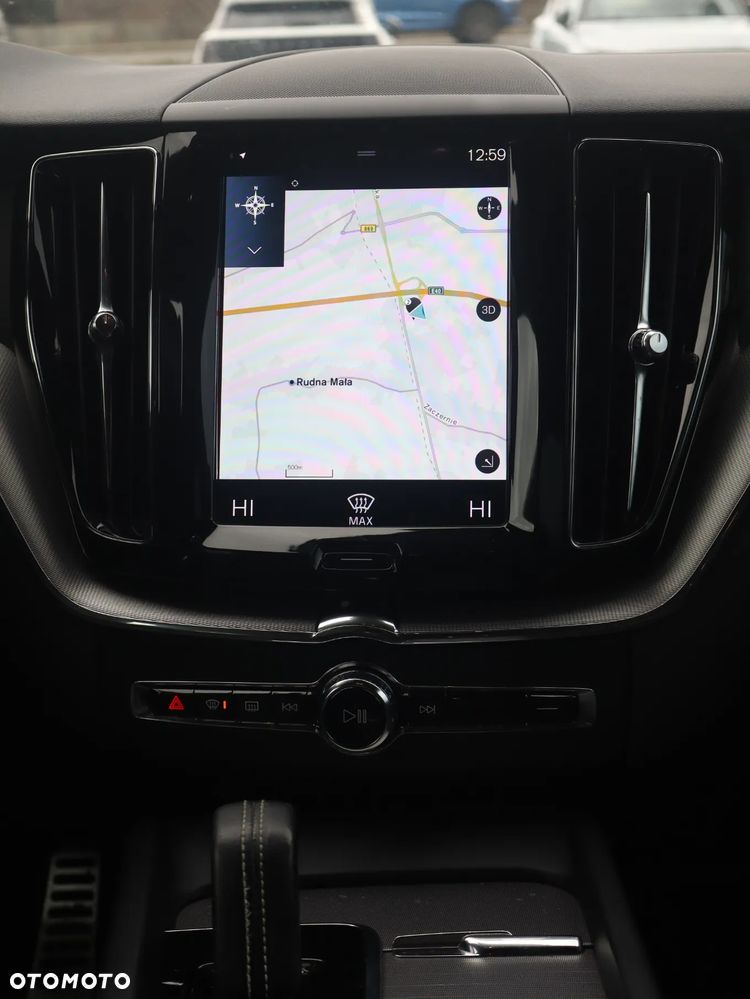 Volvo XC 60 B5 B AWD R-Design - 12