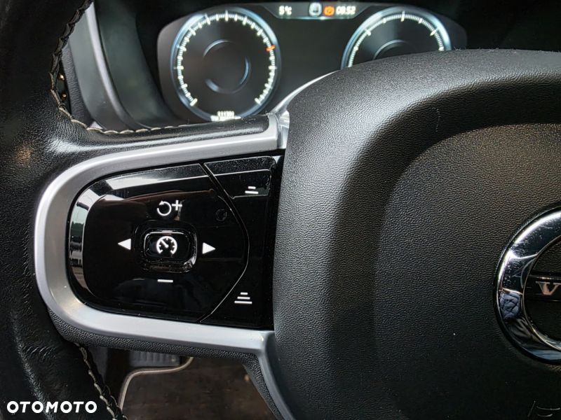 Volvo XC 60 B5 D AWD Geartronic RDesign - 25