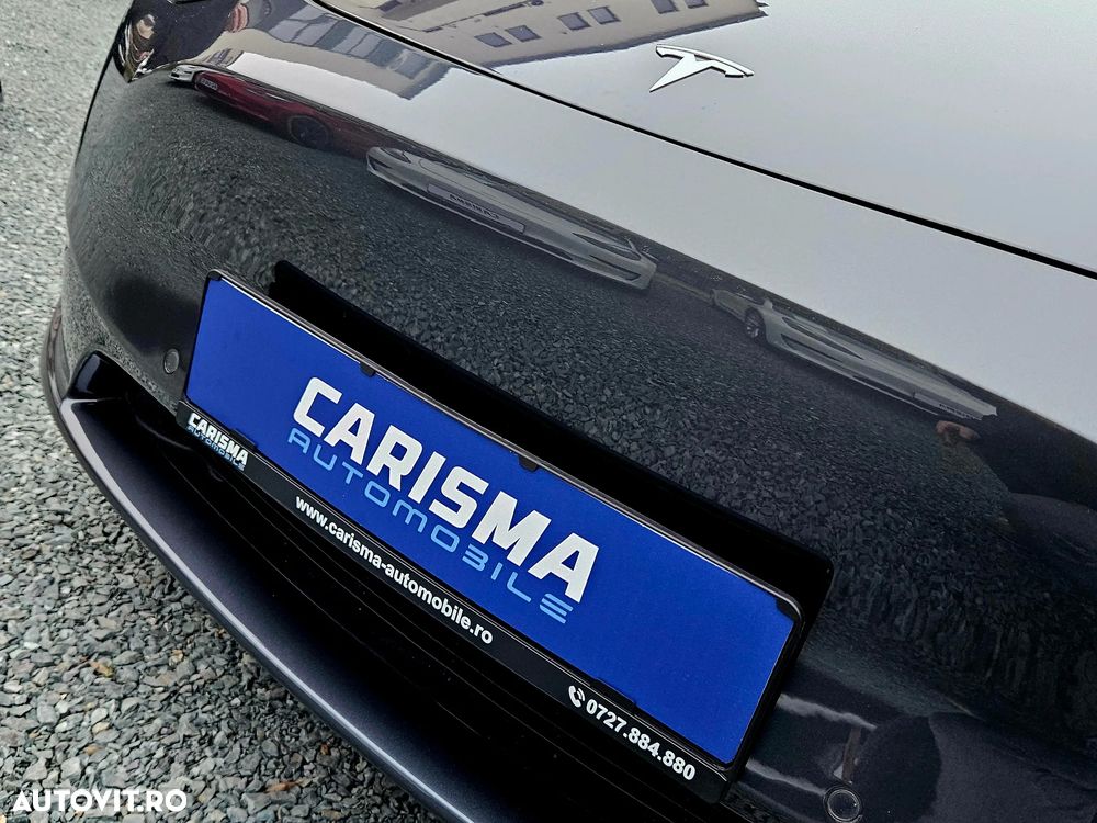 Tesla Model Y Long Range Dual Motor AWD - 22