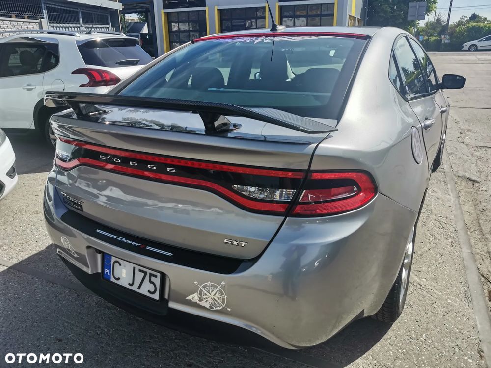 Dodge Dart - 8