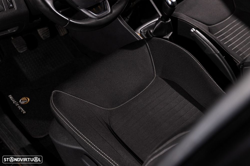 Renault Clio Sport Tourer 1.5 dCi Limited - 19