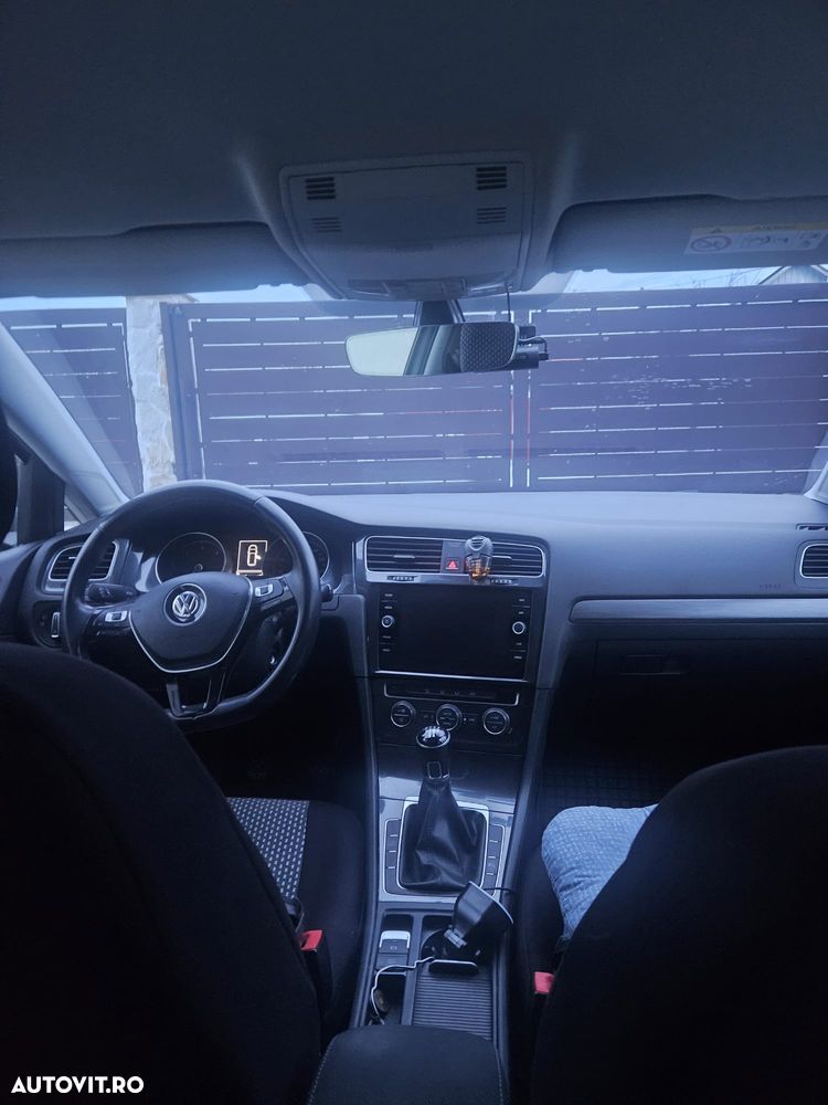 Volkswagen Golf 1.6 TDI Comfortline - 3