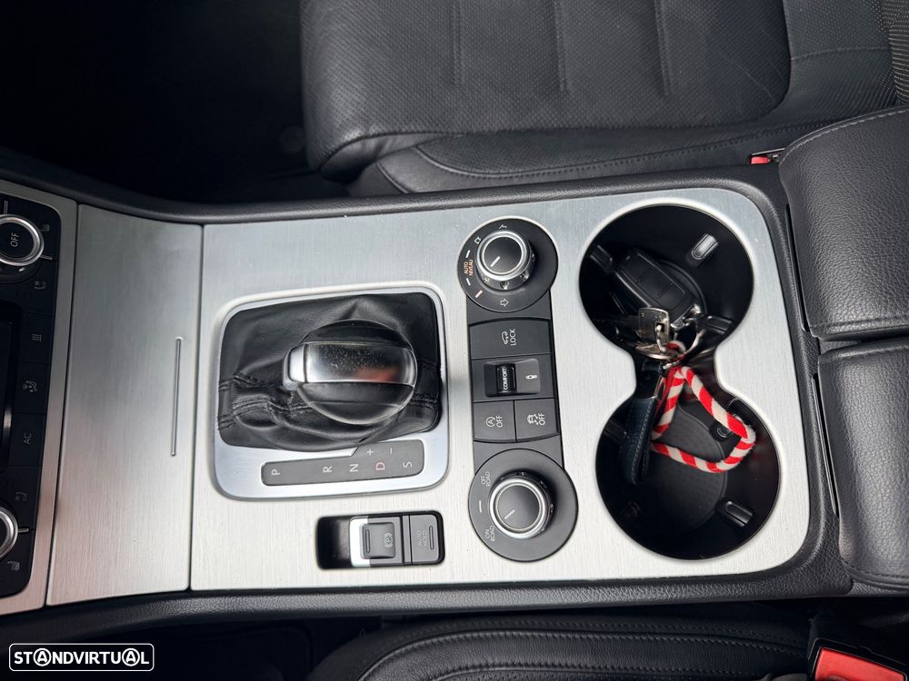 VW Touareg 3.0 TDI V6 TT Top Tiptronic - 8