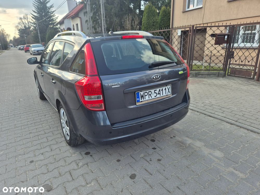 Kia Ceed 1.4 CVVT Attract - 6