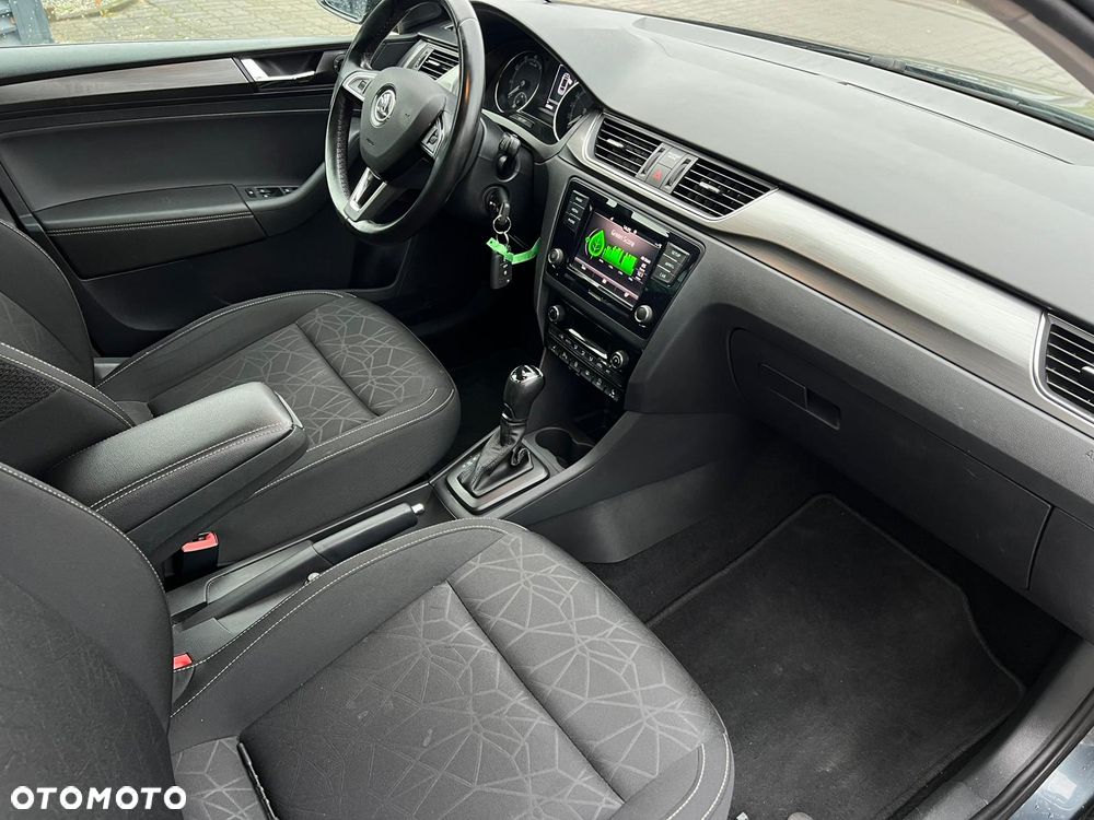 Skoda RAPID 1.4 TSI DSG Clever - 12