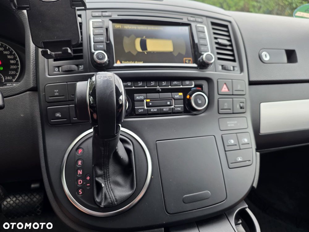 Volkswagen Multivan - 23