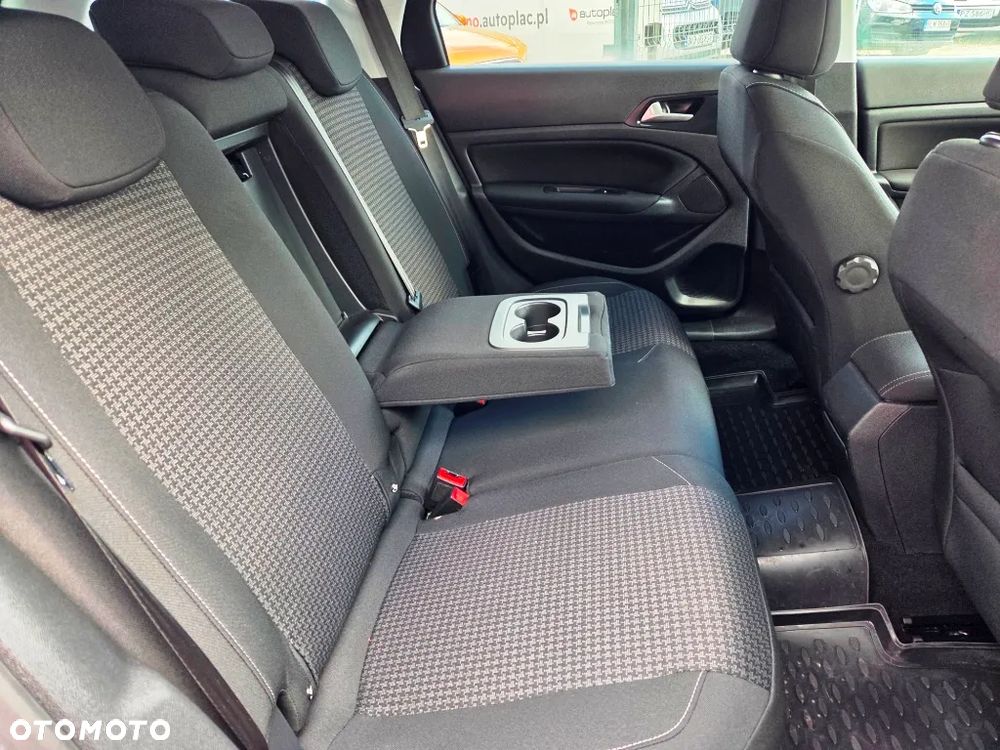 Peugeot 308 1.6 e-HDi Allure S&S - 30