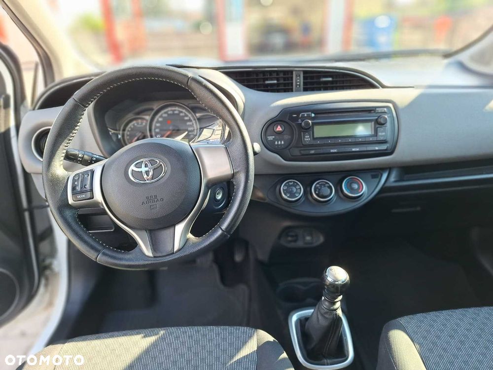 Toyota Yaris - 5