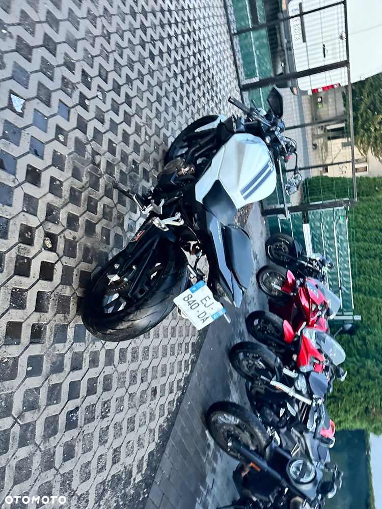 Honda CBR - 3
