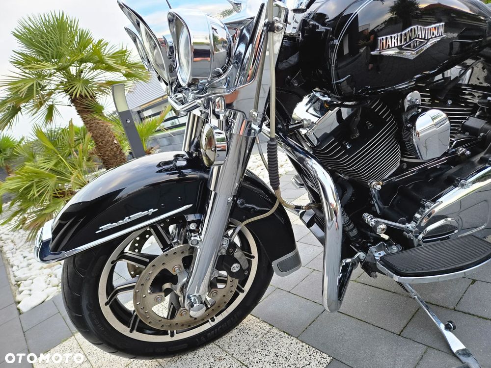 Harley-Davidson Touring Road King - 16